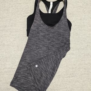 Lululemon 2 in 1 Tank Size 4